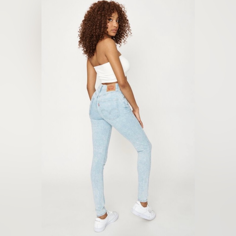 Levi's Light Blue High Rise Women's Jeans